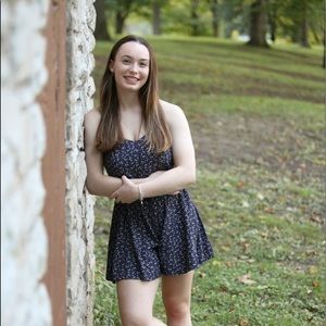 Meet your Posher, Ella